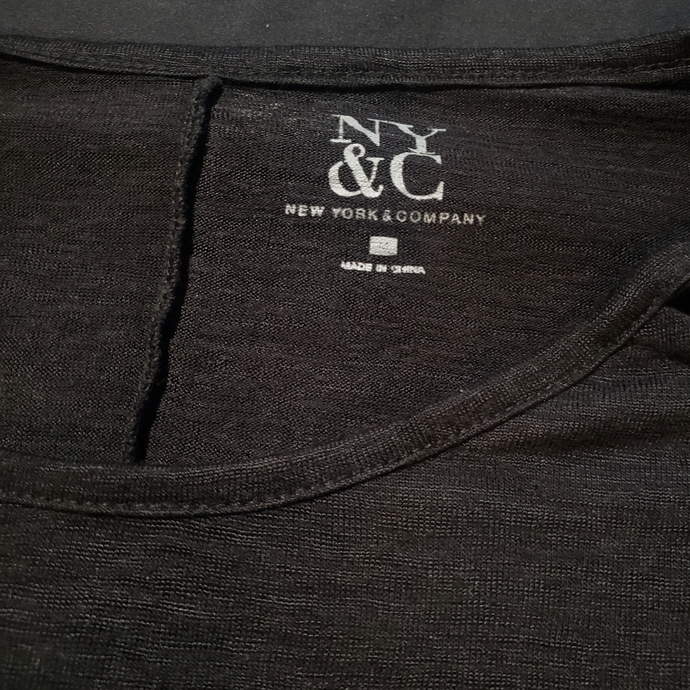 NY&Co size - Picture 2 of 2